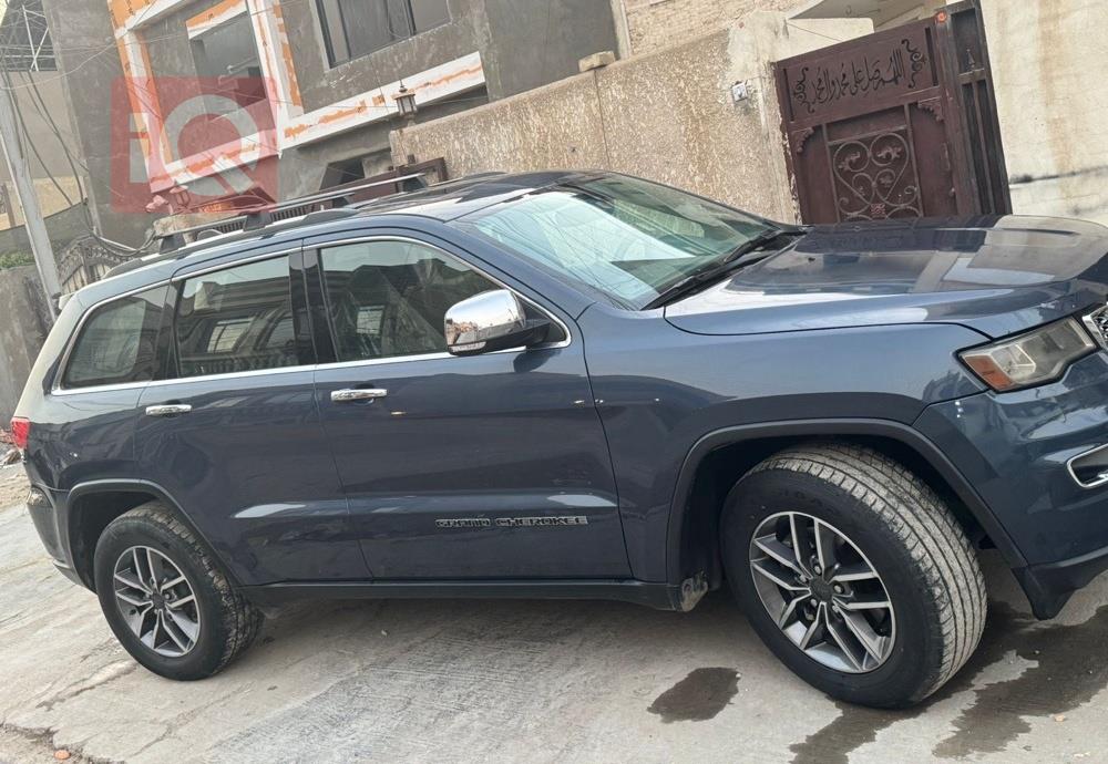 جيب جراند شيروكي